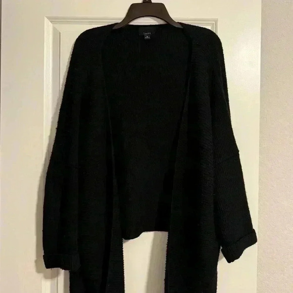 BLACK CARDIGAN SIZE MEDIUM - Picture 4 of 4
